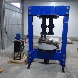 Пресс шиномонтажный для цельнолитых шин погрузчика 120 т (портальный) ПШ120П