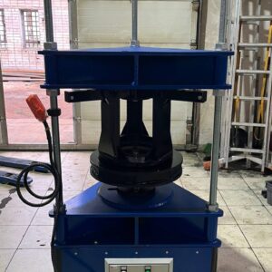 Пресс шиномонтажный для цельнолитых шин погрузчика 70 т. ПШ70