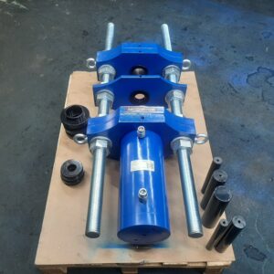 Выпрессовщик пальцев траковых цепей 161 т. ВПТ150-200